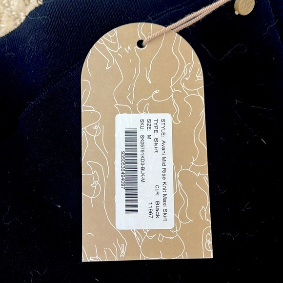 MESHSKI AVANI Mid Rise Knit Maxi Skirt - Black - Picture 4 of 4